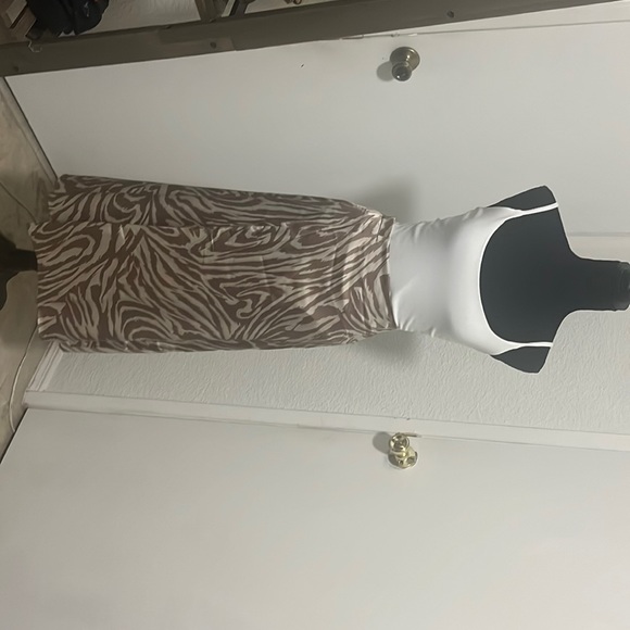 Dresses & Skirts - Strip skirt